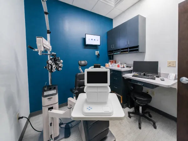 DrTono Tenso Station non-contact tonometer in eye care center.